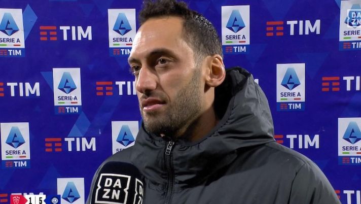 Calhanoglu: “L’Inter è diversa, qui sono rinato. Arrivate offerte per me, ho detto al club…” - immagine 1