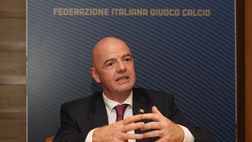 Infantino dopo razzismo a Vlahovic: “Io e la Fifa siamo con Dusan”