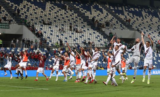 REGGIO NELL'EMILIA, ITALY - SEPTEMBER 17: The players of the Torino FC celebrate a victory at the end of the Serie A match between US Sassuolo and Torino FC at Mapei Stadium - Citta' del Tricolore on September 17, 2021 in Reggio nell'Emilia, Italy. (Photo by Marco Luzzani/Getty Images) REGGIO NELL'EMILIA, ITALY - SEPTEMBER 17: The players of the Torino FC celebrate a victory at the end of the Serie A match between US Sassuolo and Torino FC at Mapei Stadium - Citta' del Tricolore on September 17, 2021 in Reggio nell'Emilia, Italy. (Photo by Marco Luzzani/Getty Images)
