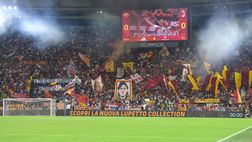 Lazio-Roma, gioco di luci della Nord: la Sud risponde prendendoli in giro