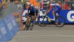 Giro d’Italia, Vendrame fuori all’ultima curva poi vince Bouwman