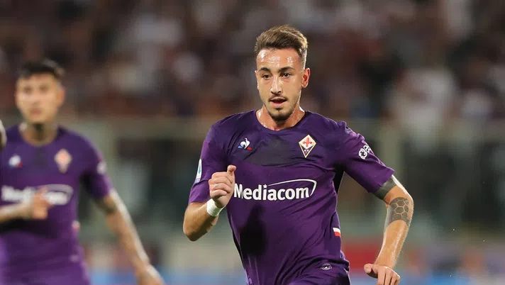 FLORENCE, ITALY - AUGUST 24: Gaetano Castrovilli of ACF Fiorentina in action during the Serie A match between ACF Fiorentina and SSC Napoli at Stadio Artemio Franchi on August 24, 2019 in Florence, Italy.  (Photo by Gabriele Maltinti/Getty Images)