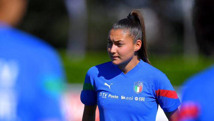 COMO, ITALY - JUNE 07: Anastasia Ferrara of Italy Women looks on during the Italy Women training session at Appiano Gentile on June 07, 2022 in Como, Italy. (Photo by Mattia Pistoia/Getty Images) PROLUNGAMENTO ALLA ROMA FEMMINILE
