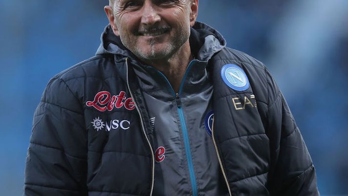 BERGAMO, ITALY - NOVEMBER 05: SSC Napoli coach Luciano Spalletti looks on prior to the Serie A match between Atalanta BC and SSC Napoli at Gewiss Stadium on November 05, 2022 in Bergamo, Italy. (Photo by Emilio Andreoli/Getty Images) Spalletti: “Ora riportiamo Kvara in condizione, su Bereszynski e Raspadori alla Griezmann…” - immagine 1