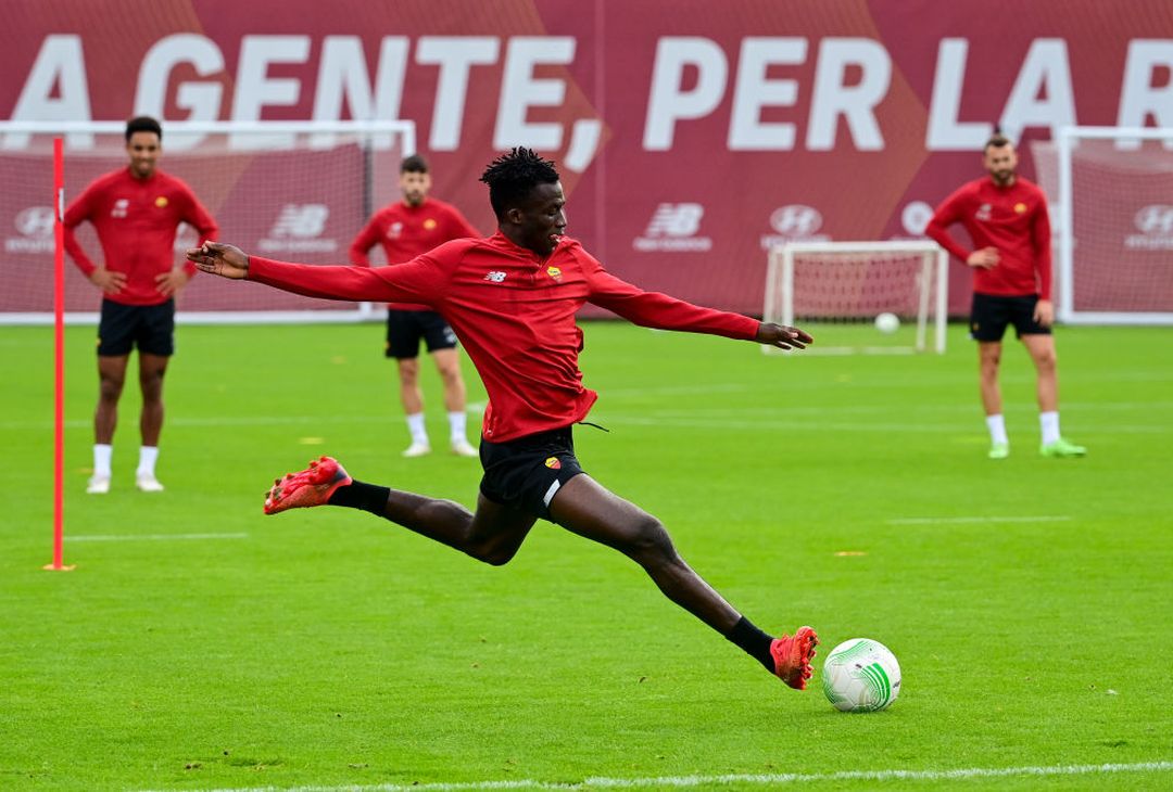 Trigoria: una Roma concentrata in vista dello Zorya – FOTO GALLERY- immagine 1