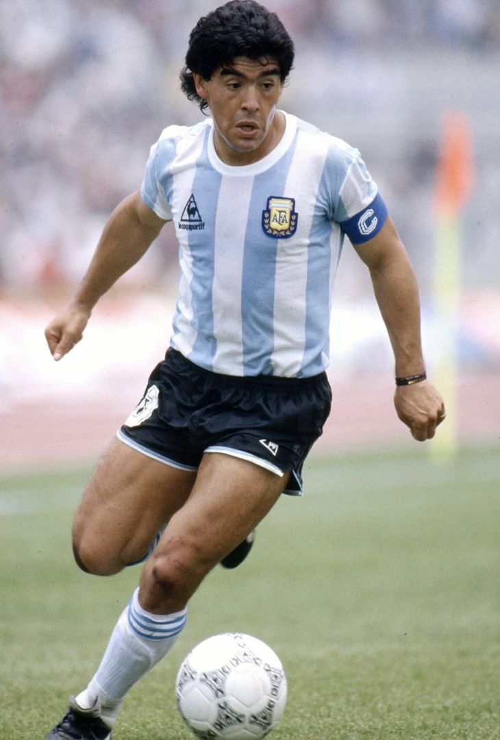 GALLERY Accadde oggi, 47 anni fa Maradona debuttò con l’Argentina: la sua carriera - immagine 5