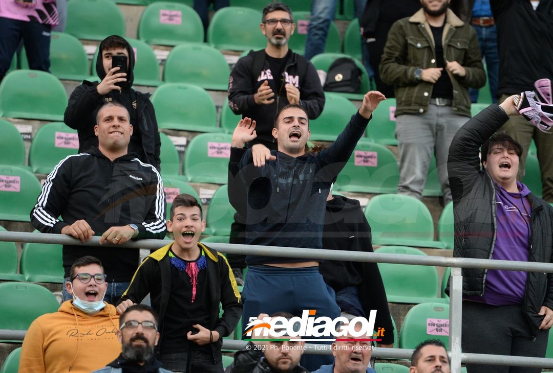 FOTO, i tifosi allo stadio per Palermo – Potenza 2-0 (Gallery) - immagine 70