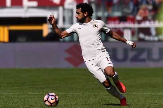 TURIN, ITALY - SEPTEMBER 25: Mohamed Salahof Roma in action during the Serie A match between FC Torino and AS Roma at Stadio Olimpico di Torino on September 25, 2016 in Turin, Italy. (Photo by Tullio M. Puglia/Getty Images) TURIN, ITALY - SEPTEMBER 25: Mohamed Salahof Roma in action during the Serie A match between FC Torino and AS Roma at Stadio Olimpico di Torino on September 25, 2016 in Turin, Italy. (Photo by Tullio M. Puglia/Getty Images)