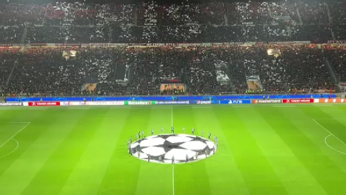 FOTO Lo stratagemma degli ultras milanisti per ripetere un vecchio slogan razzista! - immagine 1