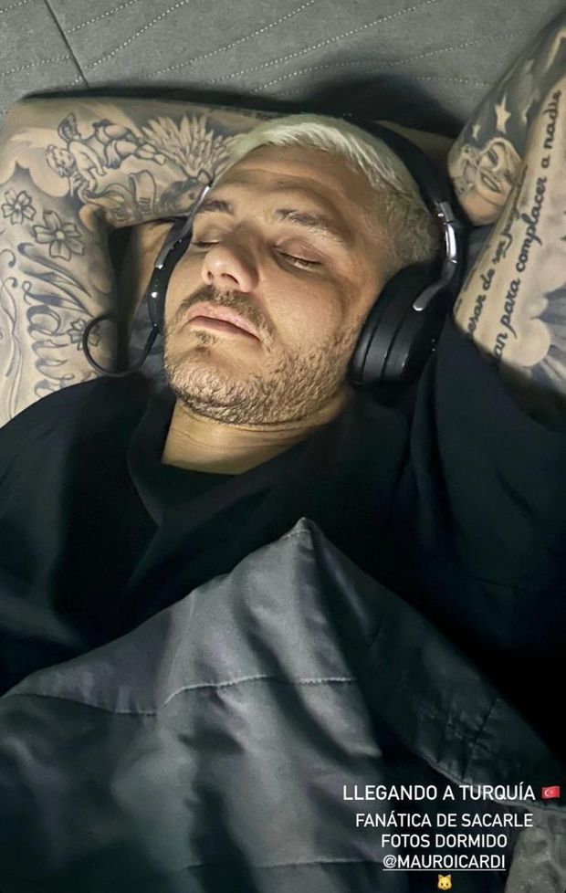 Wanda Nara rivela l’insolita ossessione quando viaggia con Mauro Icardi: “Mentre dorme…”- immagine 4