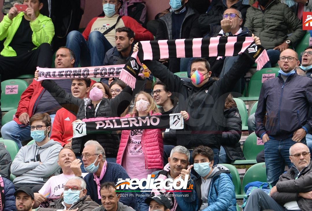 FOTO, i tifosi allo stadio per Palermo – Avellino 1-1 (Gallery) - immagine 17