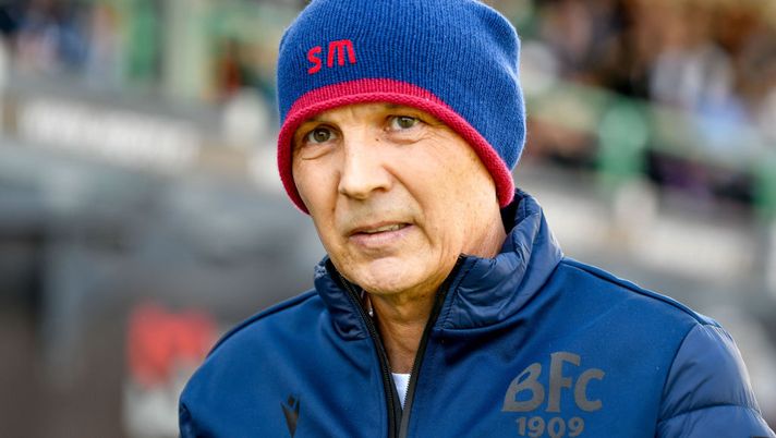 VENICE, ITALY - MAY 08: Head coach of Bologna Sinisa Mihajlovic during the Serie A match between Venezia FC and Bologna FC at Stadio Pier Luigi Penzo on May 08, 2022 in Venice, Italy. (Photo by Getty Images/Getty Images) Mihajlovic: “Non è stata la miglior partita di Arnautovic. I tifosi fanno bene a fischiare” - immagine 1