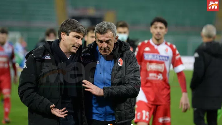 Bari, notte fonda per i biancorossi: Auteri verso l&#8217;esonero, ecco chi sarà il nuovo allenatore