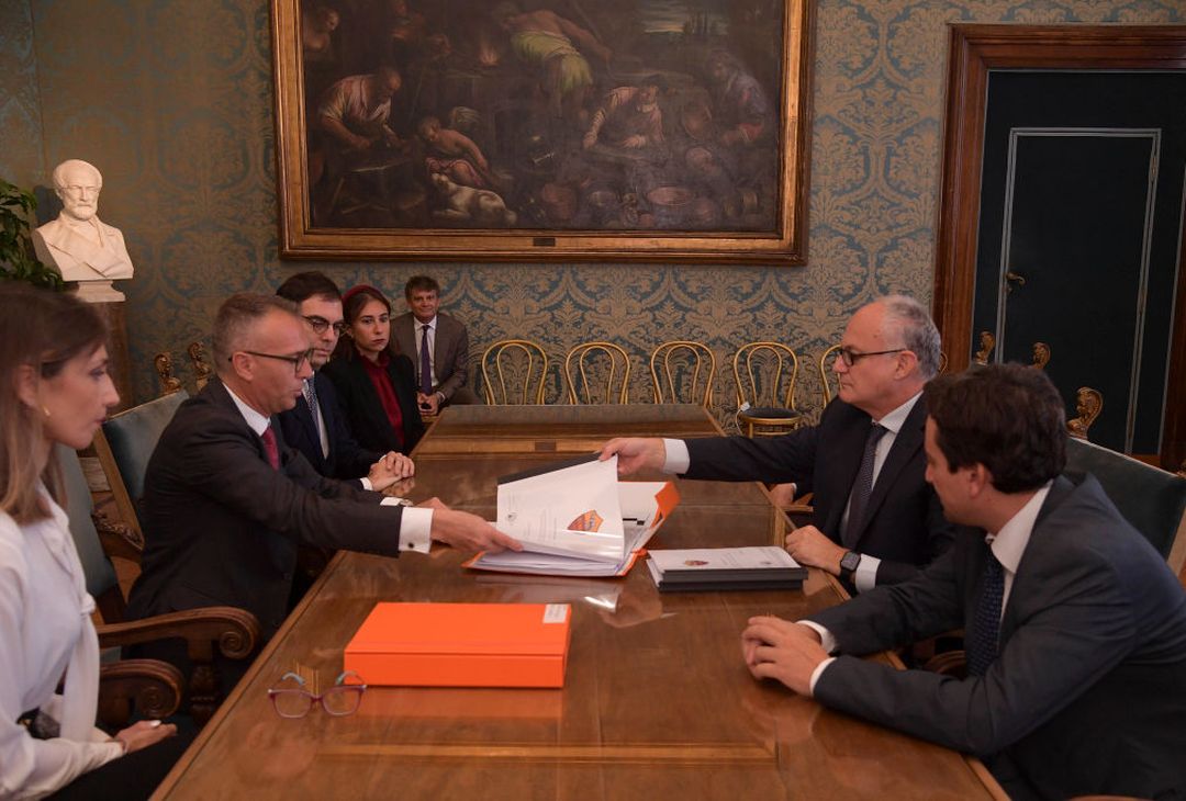 Stadio Roma, l’incontro tra Berardi e Gualtieri in Campidoglio – FOTO GALLERY - immagine 12