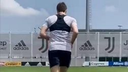 Juventus, Chiesa torna a correre alla Continassa: ‘Ci siamo’ | VIDEO