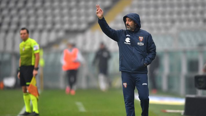 TURIN, ITALY - DECEMBER 20: Marco Giampaolo, Head Coach of Torino FC gives their team instructions during the Serie A match between Torino FC and Bologna FC at Stadio Olimpico di Torino on December 20, 2020 in Turin, Italy. Sporting stadiums around Italy remain under strict restrictions due to the Coronavirus Pandemic as Government social distancing laws prohibit fans inside venues resulting in games being played behind closed doors. (Photo by Valerio Pennicino/Getty Images) TURIN, ITALY - DECEMBER 20: Marco Giampaolo, Head Coach of Torino FC gives their team instructions during the Serie A match between Torino FC and Bologna FC at Stadio Olimpico di Torino on December 20, 2020 in Turin, Italy. Sporting stadiums around Italy remain under strict restrictions due to the Coronavirus Pandemic as Government social distancing laws prohibit fans inside venues resulting in games being played behind closed doors. (Photo by Valerio Pennicino/Getty Images)