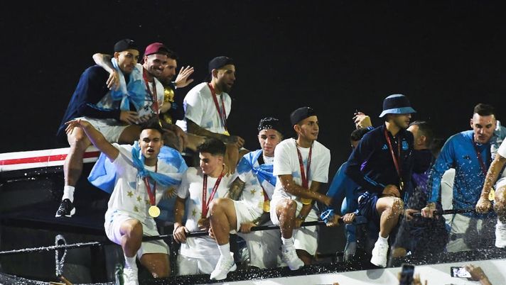 Getty Images Lautaro Martinez, dopo la festa a Buenos Aires lo sbarco a Bahia - immagine 1