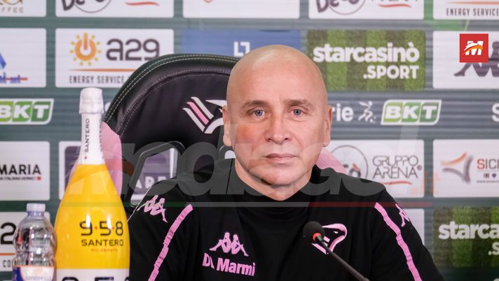 LIVE Palermo-Bari, mister Corini in conferenza stampa: segui la diretta  LIVE Palermo-Bari, mister Corini in conferenza stampa: segui la diretta - immagine 1