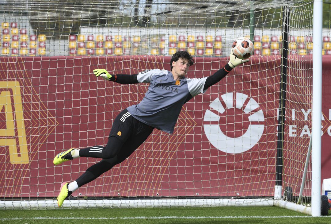 Roma, l’allenamento a due giorni dal Milan – FOTOGALLERY - immagine 11