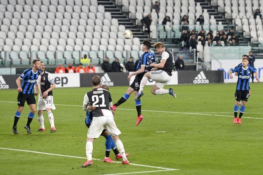 Getty Images Mudingayi: “Se Juve vince rientra in giro scudetto. L’Inter resta fortissima”- immagine 2