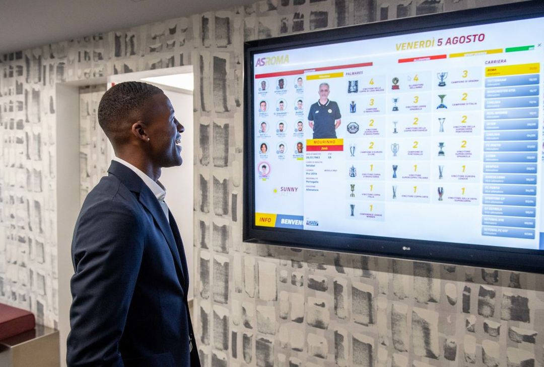 Wijnaldum è un nuovo giocatore della Roma – FOTO GALLERY - immagine 15