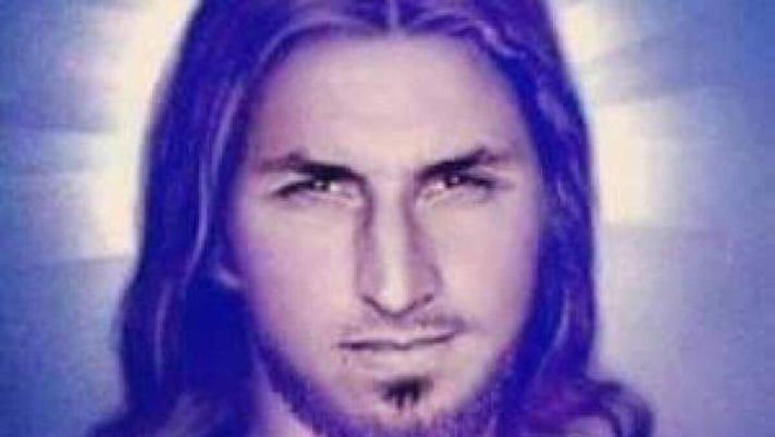 I social dipingono così l'avvento di Ibra al Milan in difficoltà I social dipingono così l'avvento di Ibra al Milan in difficoltà