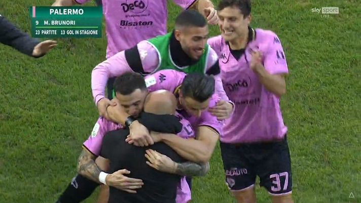 Palermo-Reggina 1-0, Brunori scaccia i fantasmi dal dischetto e abbraccia Corini - immagine 1