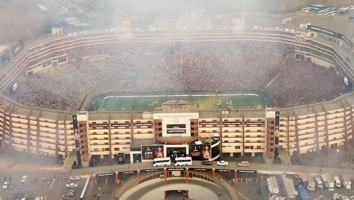 LIMA, PERU - NOVEMBER 23: Aerial view of the stadium after Flamengo's win the final match of Copa CONMEBOL Libertadores 2019 between Flamengo and River Plate at Estadio Monumental on November 23, 2019 in Lima, Peru. (Photo by Marcos Reategui/Getty Images) LIMA, PERU - NOVEMBER 23: Aerial view of the stadium after Flamengo's win the final match of Copa CONMEBOL Libertadores 2019 between Flamengo and River Plate at Estadio Monumental on November 23, 2019 in Lima, Peru. (Photo by Marcos Reategui/Getty Images)