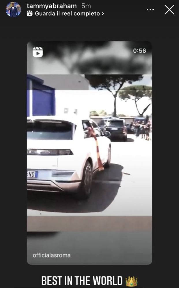 Roma, gli auguri di Abraham a Mourinho: “Il numero uno al mondo”- immagine 2