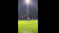 VIDEO Manchester City, Guardiola si prende la scena: gol in allenamento