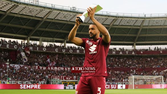MVP Serie A 2021/22: Bremer miglior difensore, in campo la premiazione- immagine 2