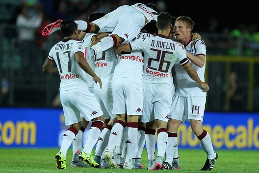 Il Torino festeggia nella partita contro il Frosinone, che aprì il campionato. Il Torino festeggia nella partita contro il Frosinone, che aprì il campionato.