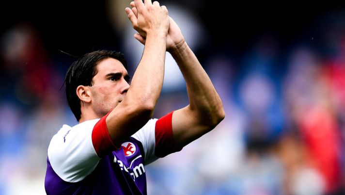 Gazzetta: “Vlahovic, tensione per la clausola: niente ok al rinnovo. Ma il giocatore…” - immagine 1