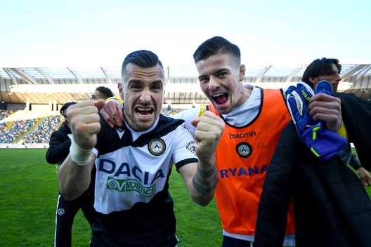 Nestorovski esulta e torna a casa Nestorovski esulta e torna a casa