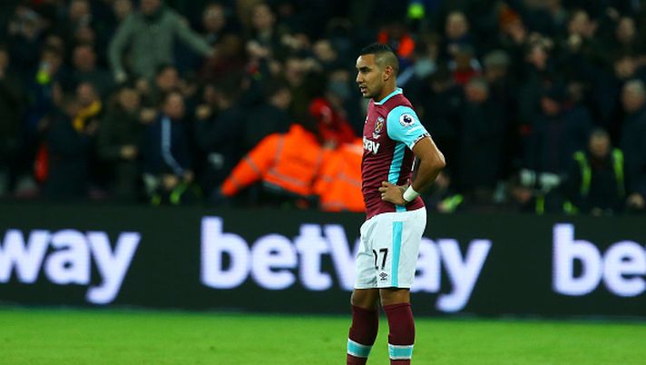 LONDON, ENGLAND - DECEMBER 03:  Dimitri Payet of West Ham United looks despondent during the Premier League match between West Ham United and Arsenal at London Stadium on December 3, 2016 in London, England.  (Photo by Charlie Crowhurst/Getty Images) 