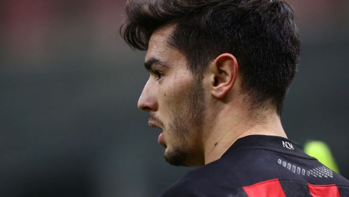 MILAN, ITALY - JANUARY 09: Diaz Brahim of AC Milan looks on during the Serie A match between AC Milan and Torino FC at Stadio Giuseppe Meazza on January 9, 2021 in Milan, Italy. Sporting stadiums around Italy remain under strict restrictions due to the Coronavirus Pandemic as Government social distancing laws prohibit fans inside venues resulting in games being played behind closed doors. (Photo by Marco Luzzani/Getty Images) ULTIM’ORA – Accordo per Brahim al Milan: cifre e nuova formula! È fatta anche per Ballo-Touré - immagine 1