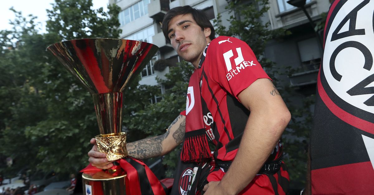 Scudetto Milan, anche Tonali si tatua il braccio dopo la vittoria