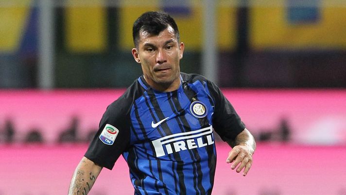 MILAN, ITALY - MAY 28:  Gary Alexis Medel of FC Internazionale Milano in action during the Serie A match between FC Internazionale and Udinese Calcio at Stadio Giuseppe Meazza on May 28, 2017 in Milan, Italy.  (Photo by Marco Luzzani - Inter/Inter via Getty Images) 