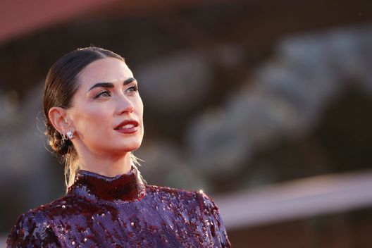 Getty Images Melissa Satta, lo sguardo è magnetico: scatto provocante e fan a bocca aperta- immagine 2