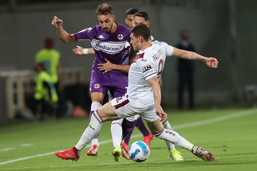 FLORENCE, ITALY - AUGUST 28: Gaetano Castrovilli of ACF Fiorentina in action during the Serie A match between ACF Fiorentina and Torino FC at Stadio Artemio Franchi on August 28, 2021 in Florence, Italy (Photo by Gabriele Maltinti/Getty Images) FLORENCE, ITALY - AUGUST 28: Gaetano Castrovilli of ACF Fiorentina in action during the Serie A match between ACF Fiorentina and Torino FC at Stadio Artemio Franchi on August 28, 2021 in Florence, Italy (Photo by Gabriele Maltinti/Getty Images)