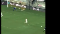 VIDEO / Romeo Beckham segue le orme di papà David: il debutto tra i professionisti
