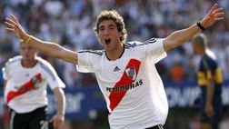 Higuain è tornato al River Plate! Ma solo per una videochat da fratello maggiore con i giovani Millonarios…