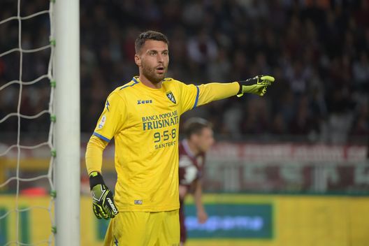 TURIN, ITALY - OCTOBER 05: Goalkeeper of Frosinone Calcio Marco Sportiello gestures during the Serie A match between Torino FC and Frosinone Calcio at Stadio Olimpico di Torino on October 5, 2018 in Turin, Italy. (Photo by Pier Marco Tacca/Getty Images) TURIN, ITALY - OCTOBER 05: Goalkeeper of Frosinone Calcio Marco Sportiello gestures during the Serie A match between Torino FC and Frosinone Calcio at Stadio Olimpico di Torino on October 5, 2018 in Turin, Italy. (Photo by Pier Marco Tacca/Getty Images)