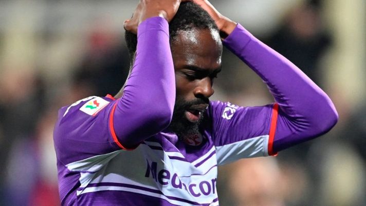 Fiorentina's French forward Jonathan Ikone reacts during the Italian Cup (Coppa Italia) semi-final first leg football match Fiorentina vs Juventus at the Artemio-Franchi stadium in Florence on March 2, 2022. (Photo by Alberto PIZZOLI / AFP) (Photo by ALBERTO PIZZOLI/AFP via Getty Images) Da Firenze: “Ikoné involuto, poco ispirato e sempre in ombra: merita un brutto voto” - immagine 1