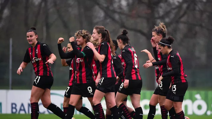 Esultanza del Milan Femminile per un gol di Valentina Giacinti (attaccante AC Milan) | AC Milan News (Getty Images)