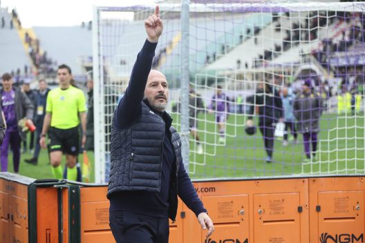 GERMOGLI PH: 11 FEBBRAIO 2024 FIRENZE STADIO ARTEMIO FRANCHI CAMPIONATO SERIE A FIORENTINA VS FROSINONE NELLA FOTO ITALIANO Italiano nel nome del professor Zeman: il mago viola ha colpito- immagine 2