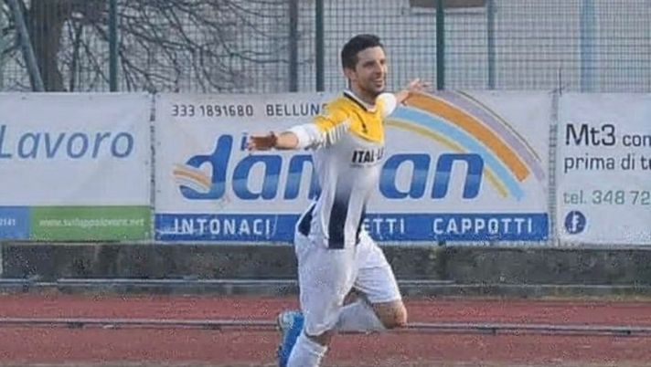 Madiotto: caro arbitro, il rigore a nostro favore non c'è.... 