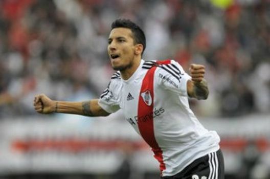Leonel Vangioni, esterno del River Plate, esulta dopo un suo gol (Fonte: www.alfredopedulla.com) Leonel Vangioni, esterno del River Plate, esulta dopo un suo gol (Fonte: www.alfredopedulla.com)