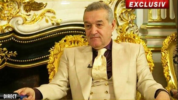 Gigi Becali durante l'intervista Gigi Becali durante l'intervista