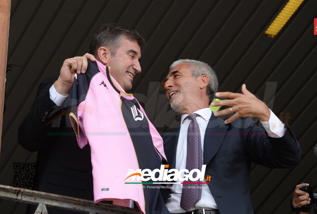 FOTO PALERMO AL CITY GROUP: MIRRI, SORIANO E L’ABBRACCIO DEI TIFOSI (GALLERY) - immagine 23